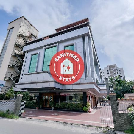 Capital O 15854 Grand Seasons Kochi Exterior foto